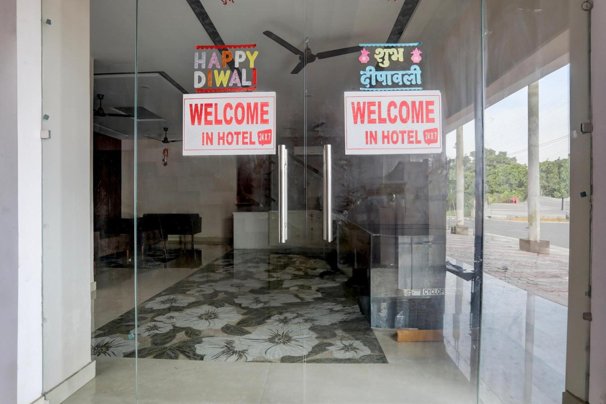 Hotel O Rana Hotel & Restaurant Mérath Exteriér fotografie